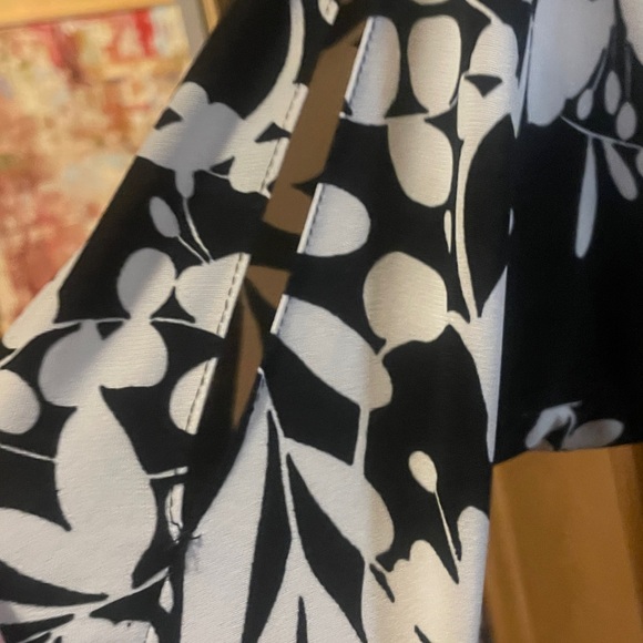 Dress barn black and white dress size 4 - Picture 3 of 5